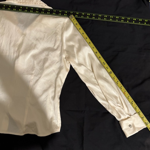 UNIQUE Vintage 80s Designer (Chanel i believe) Stretch Silk Charmeuse blouse - Picture 5 of 9